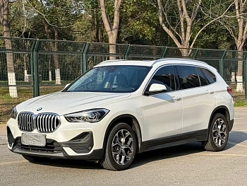 BMW X1 2022 sDrive25Li Leading Model купить на сайте DeffCars
