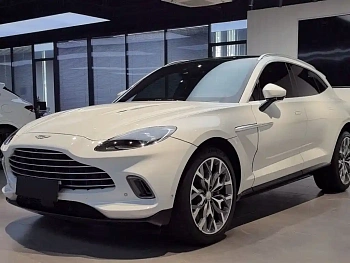 Aston Martin DBX 2023 4.0T V8 купить на сайте DeffCars