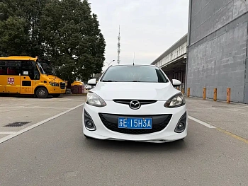 Mazda2 2012 hatchback 1.5L automatic value version купить на сайте DeffCars
