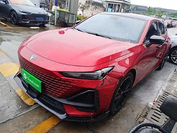 Changan UNI-V 2022 1.5T Sports Edition купить по цене 1 804 753 ₽  на сайте DeffCars