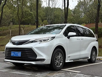 SIENNA 2023 2.5L Hybrid Comfort Edition купить на сайте DeffCars