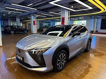 Lexus RZ 2023 450e four-wheel drive version купить по цене 3 825 196 ₽  на сайте DeffCars