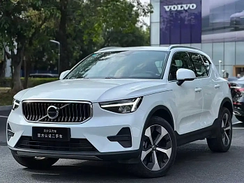 Volvo XC40 2025 B4 four-wheel drive Zhiyuan luxury version купить на сайте DeffCars