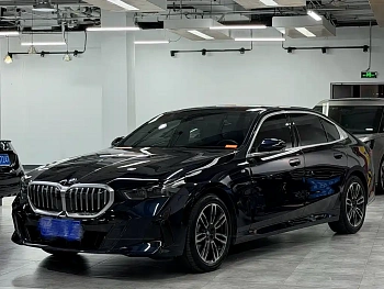 BMW 5 Series 2024 530Li Leading M Sports Package купить на сайте DeffCars