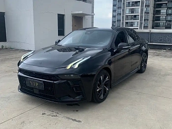 Lynk & Co 03 2023 model 1.5TD DCT Plus купить по цене 2 292 852 ₽  на сайте DeffCars