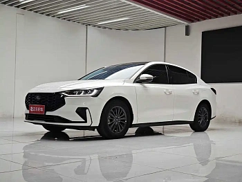 Focus 2022 sedan EcoBoost 180 automatic racing version купить по цене 2 177 040 ₽  на сайте DeffCars